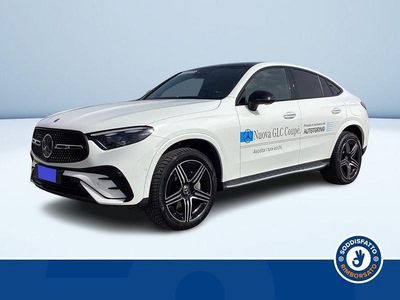 Usata Mercedes GLC300e AMG Line Premium 333 CV (244 kW) 2023 Bianco pastello Coupé
