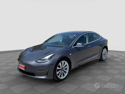 Usata Tesla Model 3 152 kW (208 CV) 2019 Grigio Berlina