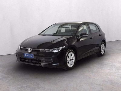 Usata VW Golf VIII Life 116 CV (85 kW) 2025 Grenadill black metallizzato Berlina