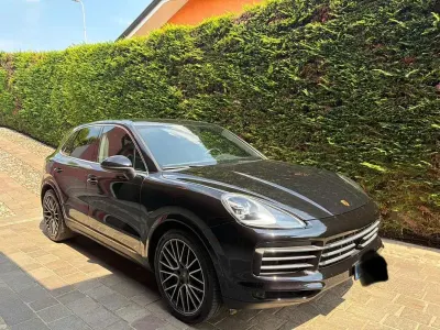 Usata Porsche Cayenne 340 CV (250 kW) 2022 Nero SUV