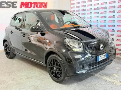 Usata Smart ForFour Passion 71 CV (52 kW) 2016 Nero Utilitaria