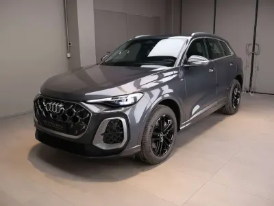 Usata Audi Q5 S-Line 204 CV (150 kW) 2025 Grigio daytona SUV