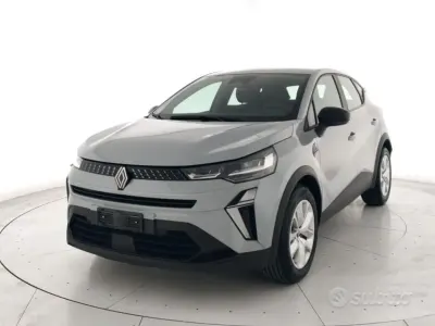 Usata Renault Captur Evolution 101 CV (74 kW) 2025 Grigio SUV