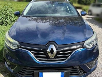 Usata Renault Mégane GrandTour Intens 110 CV (80 kW) 2017 Blu/azzurro Station wagon