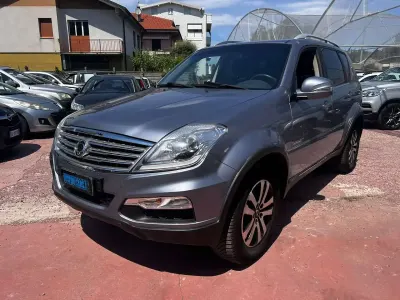 Usata SsangYong Rexton 155 CV (114 kW) 2013 Argento SUV