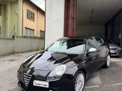 Usata Alfa Romeo Giulietta Exclusive 150 CV (110 kW) 2015 Nero Utilitaria