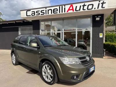 Usata Fiat Freemont Lounge 170 CV (125 kW) 2013 Verde SUV