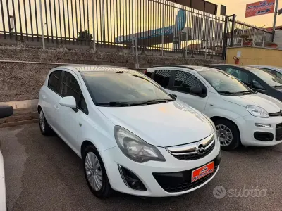 Usata Opel Corsa 85 CV (62 kW) 2014 Bianco Utilitaria