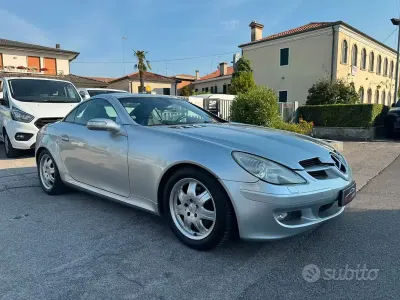 Usata Mercedes SLK200 163 CV (119 kW) 2004 Grigio Cabrio