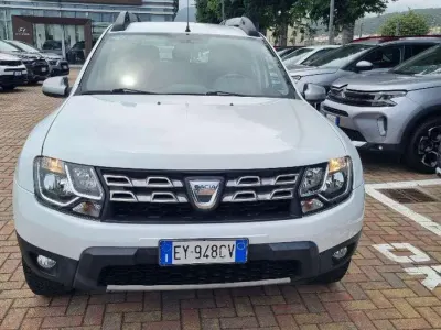 Usata Dacia Duster Ambiance 109 CV (80 kW) 2015 Bianco SUV