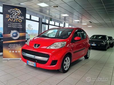 Usata Peugeot 107 68 CV (50 kW) 2009 Rosso Utilitaria