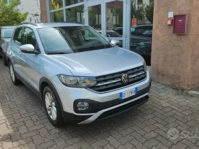 Usata VW T-Cross Advance 110 CV (80 kW) 2021 Grigio SUV