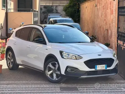 Usata Ford Focus Active 120 CV (88 kW) 2019 Bianco Berlina