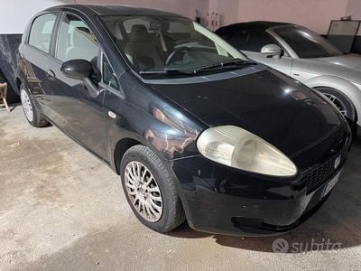 Usata Fiat Grande Punto 75 CV (55 kW) 2007 Nero Utilitaria
