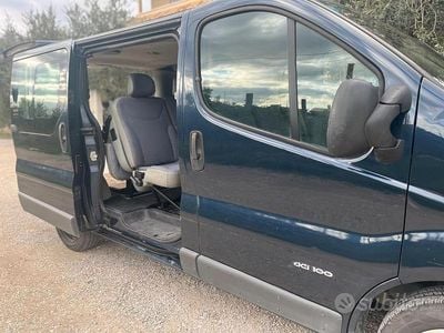 Usata Renault Trafic 100 CV (73 kW) 2003 Monovolume