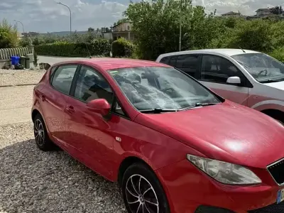 Brugt Seat Ibiza 69 HK (50 kW) 2009 Rød Sedan