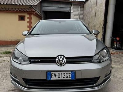 Usata VW Golf VII Highline 110 CV (80 kW) 2014 Berlina