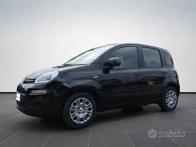 Nuova Fiat Panda Icon 65 CV (47 kW) 2026 Nero cinema pastello Utilitaria
