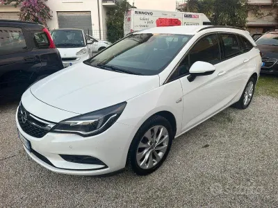 Käytetty Opel Astra Innovation 110 HP (80 kW) 2019 Valkoinen Farmari