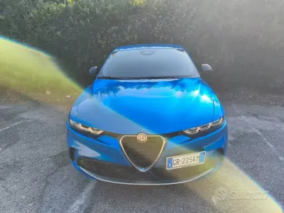 Usata Alfa Romeo Tonale Super 131 CV (96 kW) 2023 Bluazzurro SUV