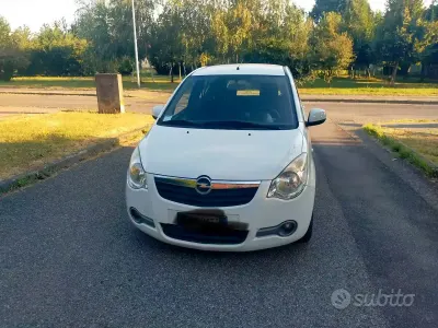 Usata Opel Agila Enjoy 86 CV (63 kW) 2010 Bianco Utilitaria