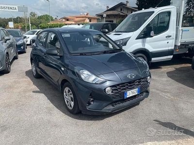 Usata Hyundai i10 Advanced 67 CV (49 kW) 2022 Grigio Utilitaria