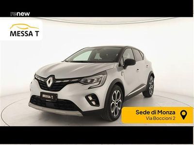 Usata Renault Captur Techno 145 CV (106 kW) 2023 Grigio chiaro SUV