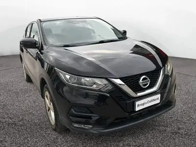 Usata Nissan Qashqai N-Connecta 131 CV (96 kW) 2018 Nero SUV