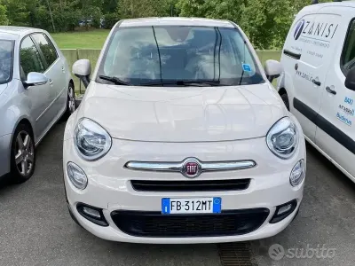 Usado Fiat 500X Lounge 120 HP (88 kW) 2015 Bege SUV