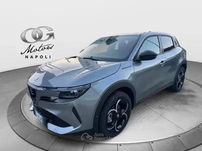 Nuova Alfa Romeo GT Junior Edizione Speciale 136 CV (100 kW) 2025 Gray SUV