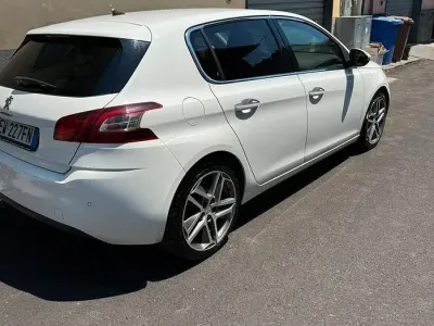 Usata Peugeot 308 Allure 116 CV (85 kW) 2014 Bianco Berlina