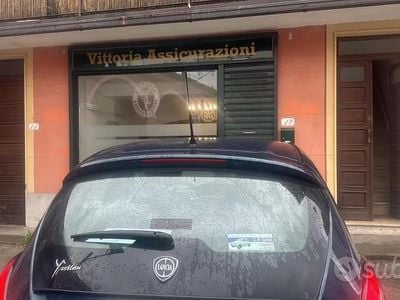 Usata Lancia Ypsilon 60 CV (44 kW) 2015 Utilitaria