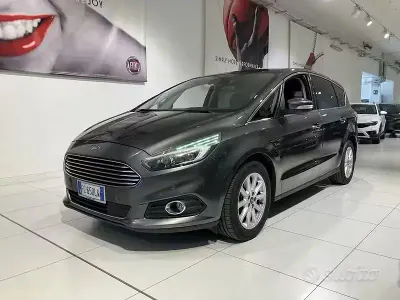 Usata Ford S-MAX Titanium 150 CV (110 kW) 2016 Grigio Monovolume
