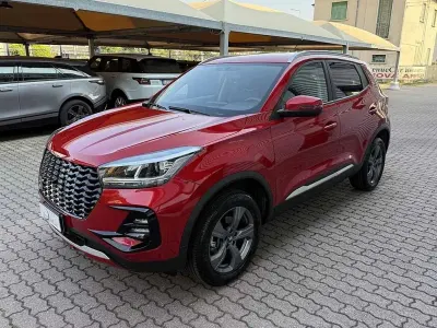 Usata DR DR 5.0 117 CV (86 kW) 2024 Rosso / metallizzato SUV