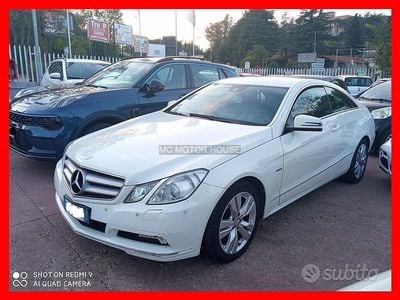 Usata Mercedes E350 231 CV (169 kW) 2010 Bianco Coupé