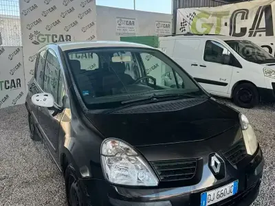 Usata Renault Modus Dynamique 85 CV (62 kW) 2007 Nero Monovolume