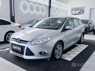 Usata Ford Focus 115 CV (84 kW) 2012 Grigio Station wagon