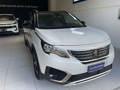 Usata Peugeot 5008 Allure 131 CV (96 kW) 2019 Bianco SUV