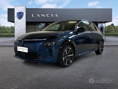 Usata Lancia Ypsilon 114 kW (156 CV) 2024 Blu Utilitaria