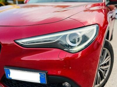 Usata Alfa Romeo Stelvio Super 210 CV (154 kW) 2018 Rosso SUV