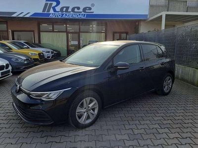 Usata VW Golf VIII Life 116 CV (85 kW) 2022 Nero Berlina