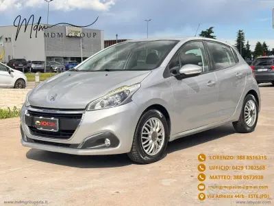 Usata Peugeot 208 Active 75 CV (55 kW) 2018 Grigio Utilitaria