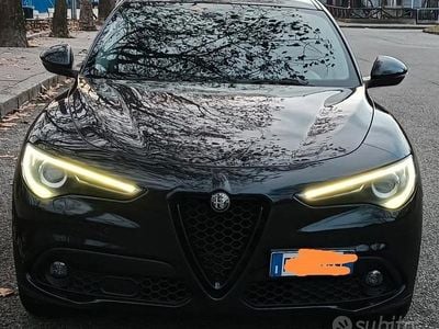 Usata Alfa Romeo Stelvio Tech Edition 160 CV (117 kW) 2019 Nero SUV