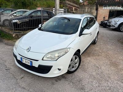 Usata Renault Mégane GrandTour Dynamique 130 CV (95 kW) 2010 Bianco Station wagon