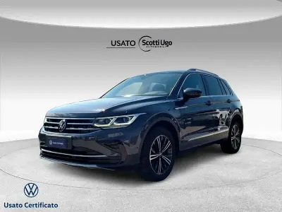 Usata VW Tiguan Elegance 150 CV (110 kW) 2023 Grigio SUV