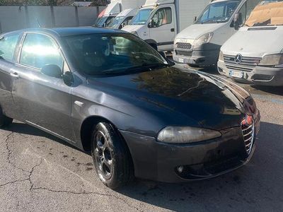 usata Alfa Romeo 147 1.6i 16V T.S. (105 CV) cat 3p. Connect