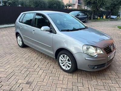 Usata VW Polo 80 CV (58 kW) 2009 Grigio Utilitaria