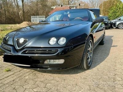 Usata Alfa Romeo Spider 150 CV (110 kW) 2002 Nero Cabrio