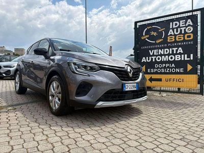 Usata Renault Captur Intens 140 CV (102 kW) 2022 Grigio SUV