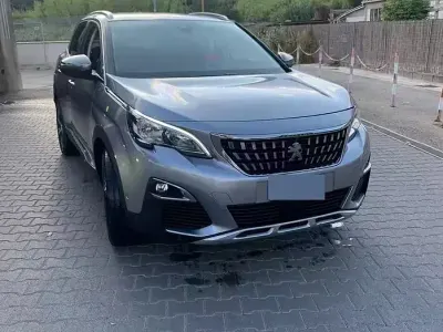 Usata Peugeot 3008 131 CV (96 kW) 2018 Grigio SUV